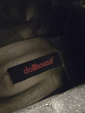 Dollhouse Kids Black and Pink Logo Sneakers